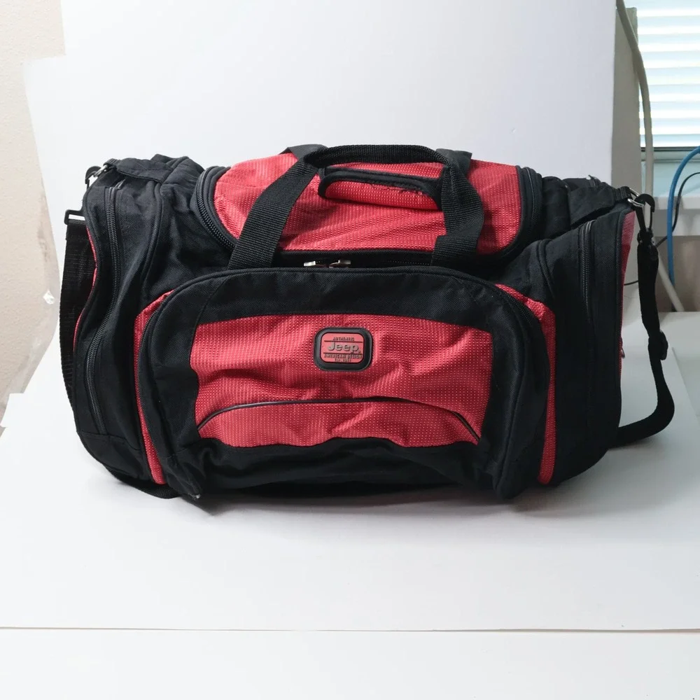 Jeep Authentic American Design Red Black Duffle Bag Travel Weekend Gym Luggage